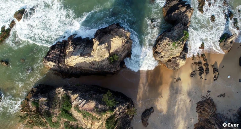 Làng Chài Cảnh Dương từ trên cao