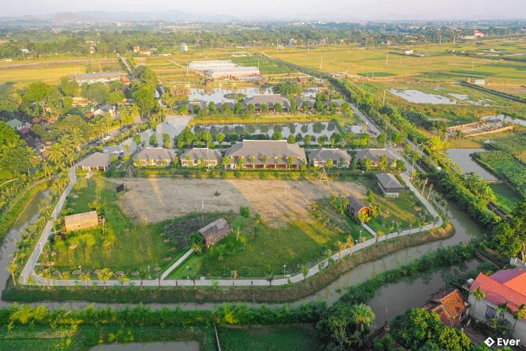 Làng du lịch tại xã Yên Trung