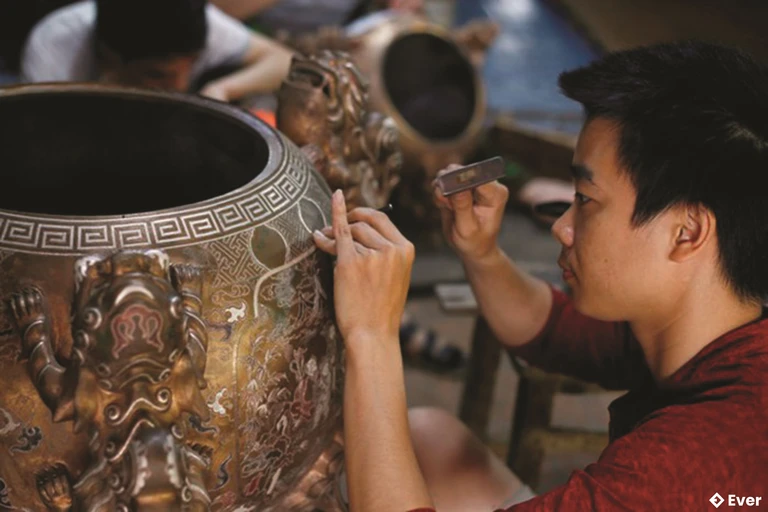 Làng nghề đúc đồng Đại Bái