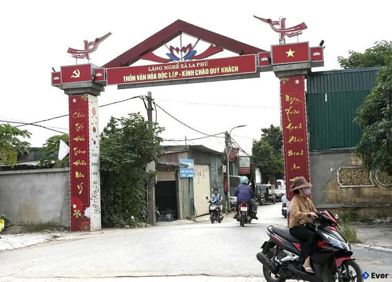 Làng nghề La Phù được biết đến như là thủ phủ của sản xuất bánh kẹo