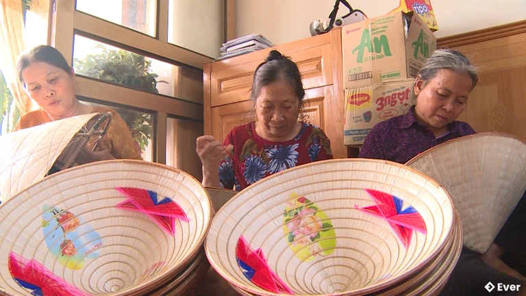 Làng nghề làm nón Nguyên Xá