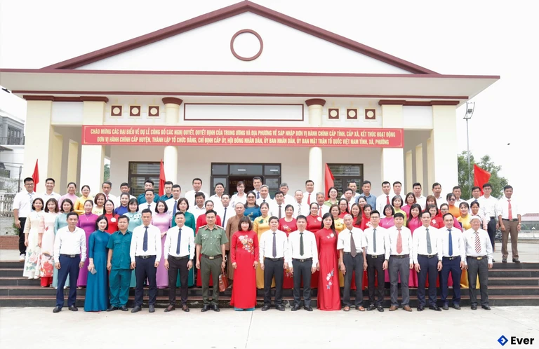 Lễ công bố các Nghị quyết, Quyết định của Trung ương của Tỉnh về sáp nhập đơn vị hành chính cấp tỉnh, cấp xã tại Phường Nam Cường