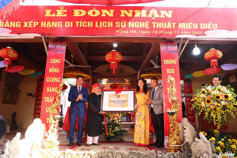 Lễ đón nhận bằng xếp hạng di tích lịch sử nghệ thuật Miếu Diều