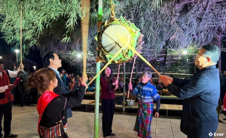 Lễ hội văn hoá đập trống của người Ma Coong tại xã Thượng Trạch