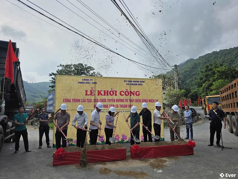 Lễ Khởi công công trình cải tạo, sửa chữa tuyến đường từ Thủy điện sông Miện 5A đến Trung tâm xã Thuận Hòa.