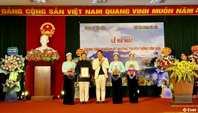 Lễ ra mắt Trung tâm Nghệ thuật Mường truyền thống