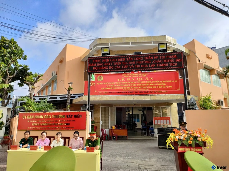 Lễ ra quân tại ủy ban nhân dân phường Bảy Hiền giai đoạn sau sáp nhập