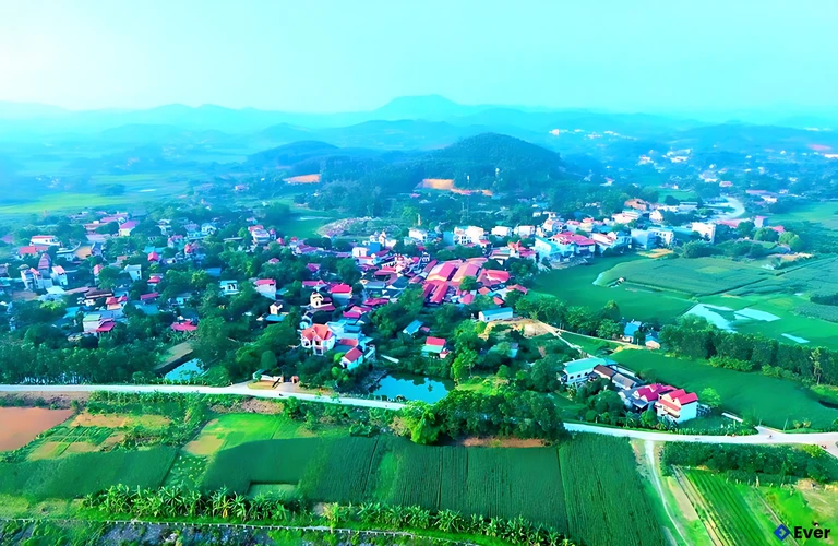 Một góc xã Chí Đám, tỉnh Phú Thọ bên dòng sông Lô