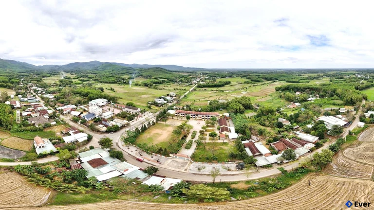 Một góc xã nông thôn mới xã Tây Hồ nhìn từ trên cao