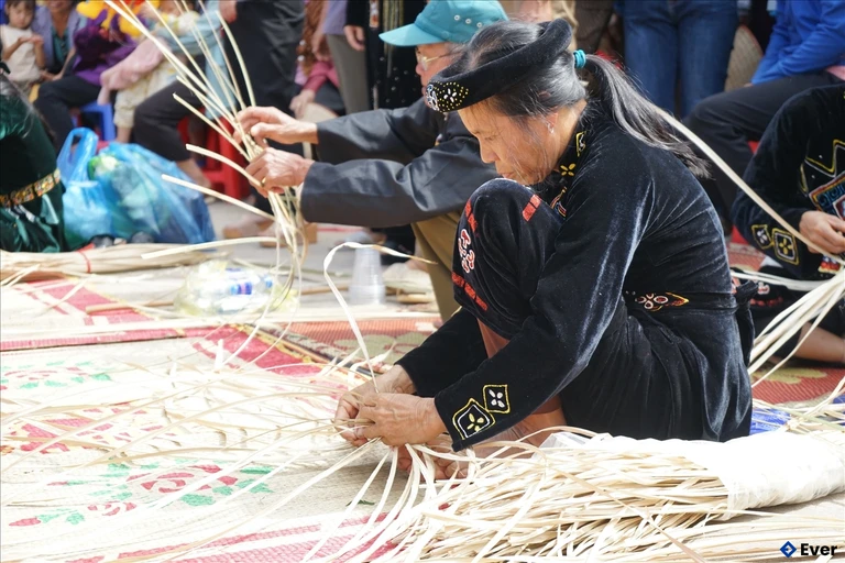 Nghề đan lát thủ công của đồng bào Tày tại Huyện Ba Chẽ