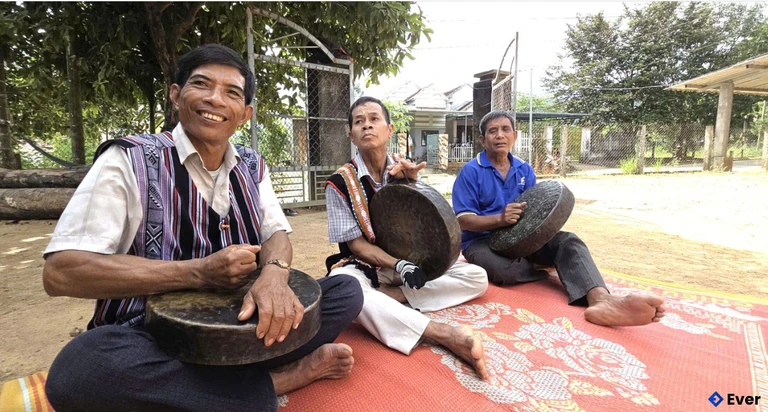 Người giữ hồn cho tiếng chiêng bản làng