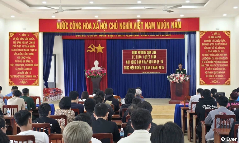 Phường Cam Linh tổ chức lễ trao quyết định gọi công dân nhập ngũ NVQS năm 2026