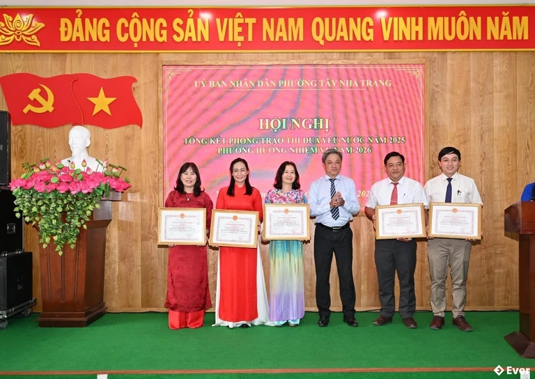 Phường Tây Nha Trang tổ chức hội nghị tổng kết phong trào thi đua yêu nước 2025