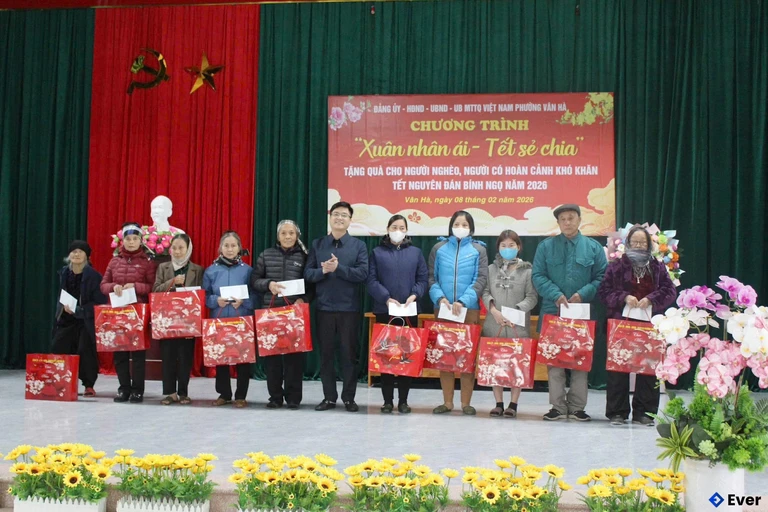 Phường Vân Hà tổ chức chương trình Xuân nhân ái - Tết sẻ chia cho người dân địa phương