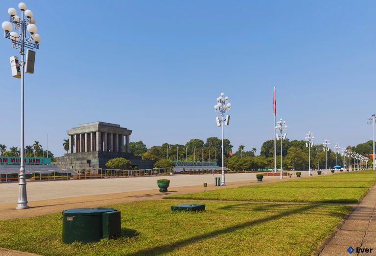 Quảng trường Ba Đình và Lăng Chủ tịch Hồ Chí Minh