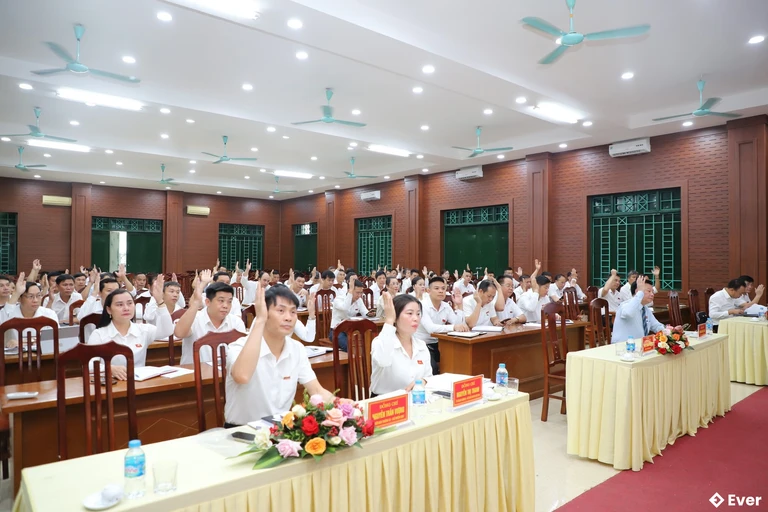 Sư chấp thuận, thông qua của đại đa số đại biểu tại xã Yên Xuân