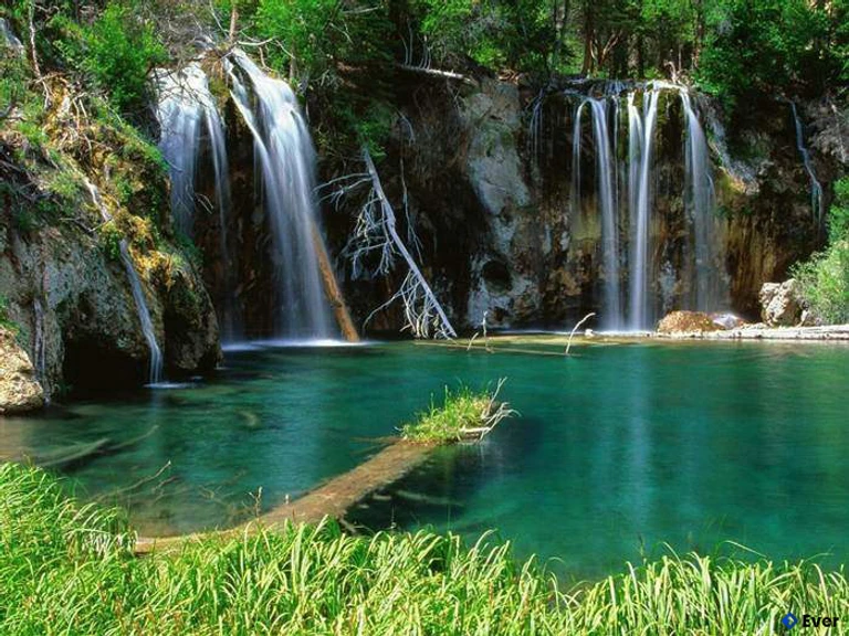 Suối thác tại xã Cốc San, Lào Cai