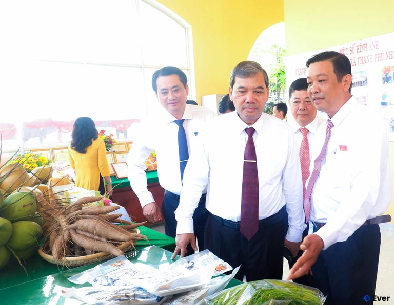 Thạnh Phú hướng tới xây dựng xã nông thôn mới nâng cao, kiểu mẫu