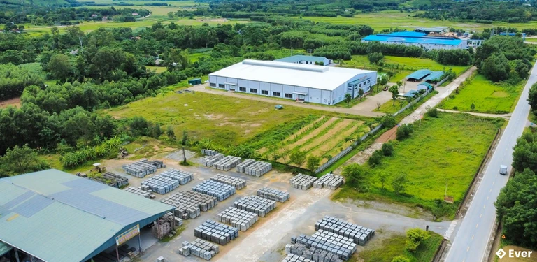 Toàn cảnh Khu Công nghiệp Khe Cò, xã Sơn Tiến