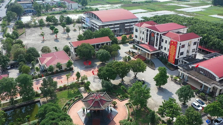 Toàn cảnh trụ sở hành chính xã Phúc Thịnh