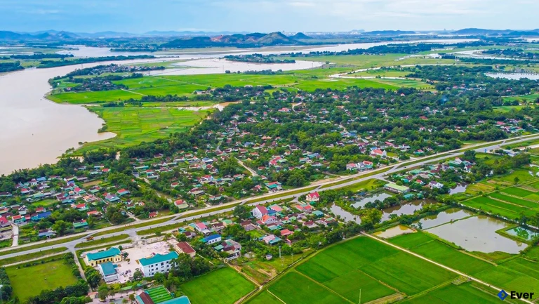 Toàn cảnh xã Đức Quang