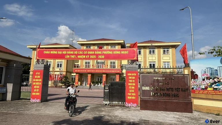 Trụ sở hành chính phường Đông Ngạc