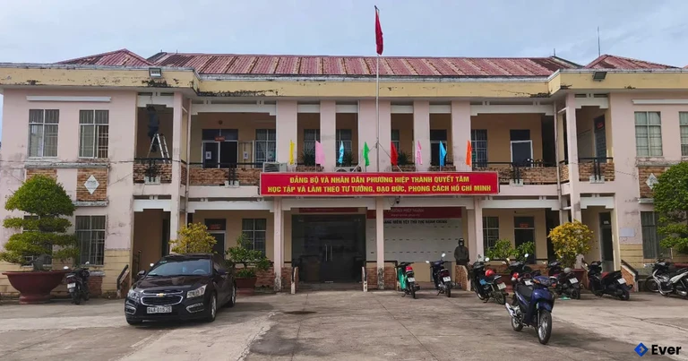 Trụ sở hành chính phường Hiệp Thành