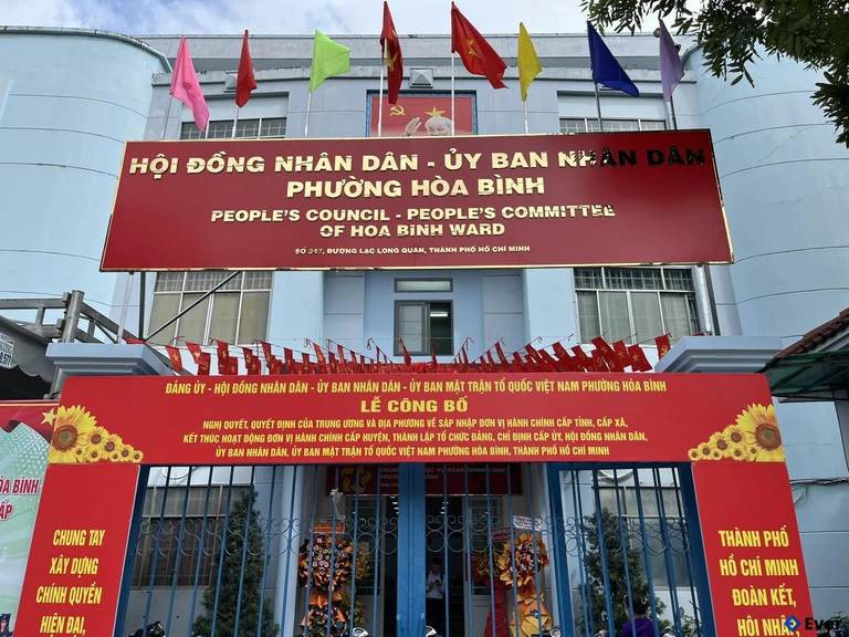 Trụ sở hành chính phường Hòa Bình, thành phố Hồ Chí Minh