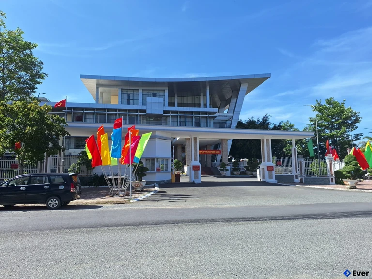 Trụ sở hành chính phường Hưng Phú sau sáp nhập