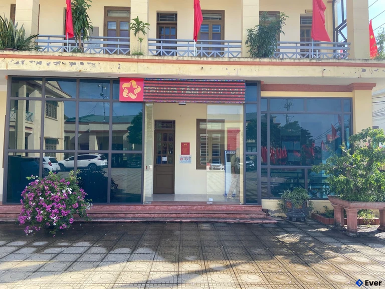 Trụ sở hành chính phường Liêm Tuyền sain