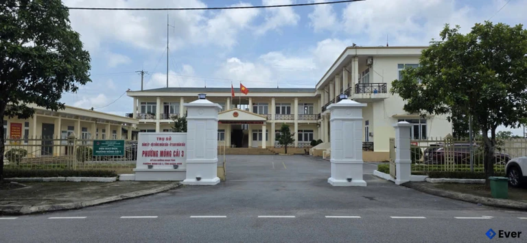 Trụ sở hành chính phường Móng Cái 3