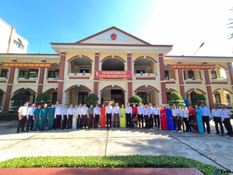 Trụ sở hành chính phường Phú An