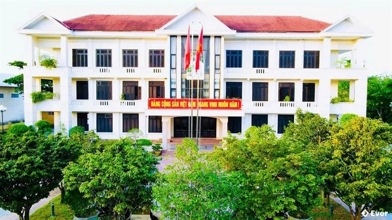 Trụ sở hành chính phường Phú Bài