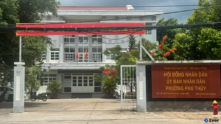 Trụ sở hành chính phường Phú Thủy sau sáp nhập