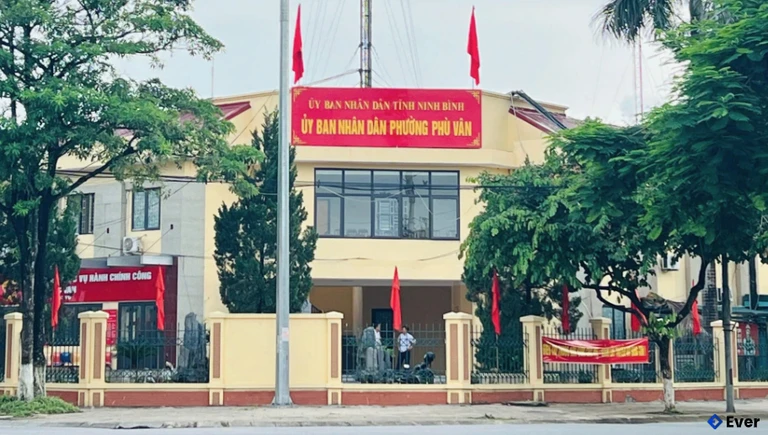 Trụ sở hành chính phường Phù Vân, tỉnh Ninh Bình