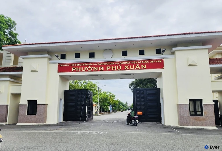 Trụ sở hành chính phường Phú Xuân sau sáp nhập