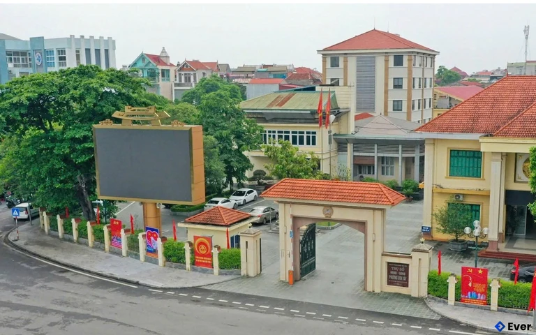 Trụ sở hành chính phường Sơn Tây