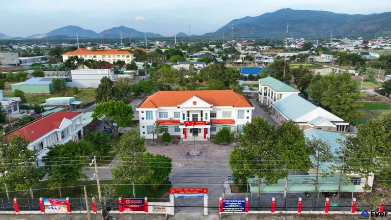 Trụ sở hành chính phường Tân Hải