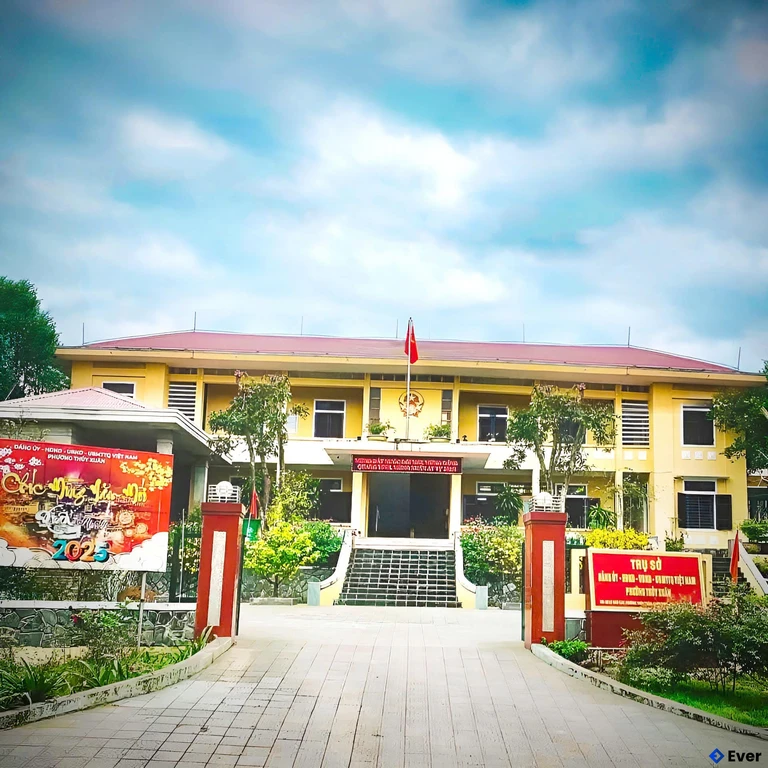 Trụ sở hành chính phường thủy Xuân