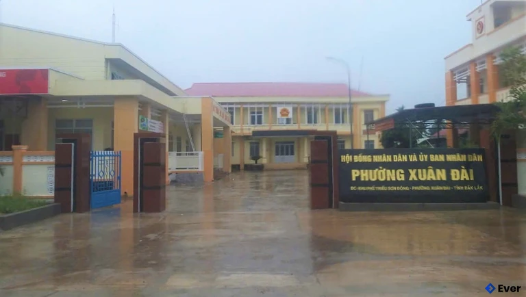 Trụ sở hành chính phường Xuân Đài