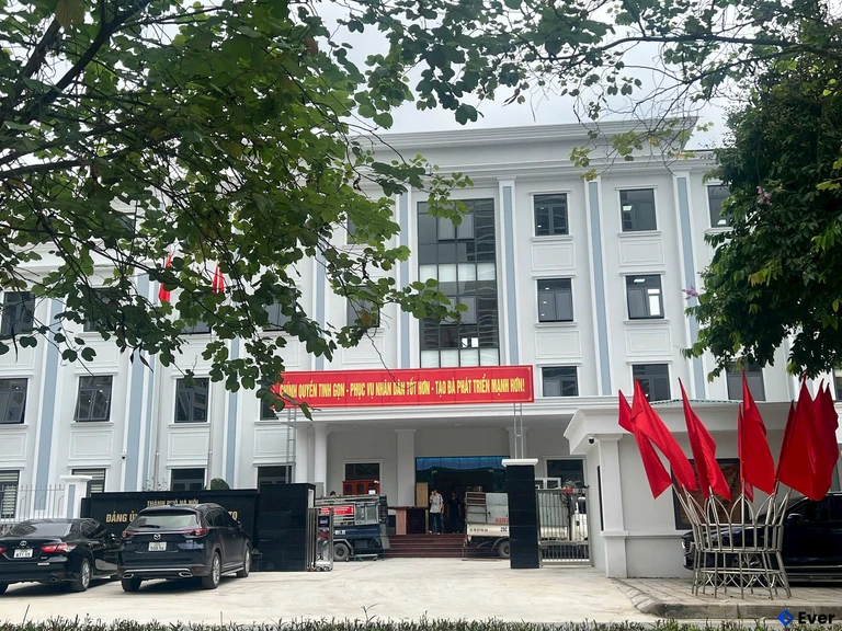 Trụ sở hành chính phường Xuân Đỉnh