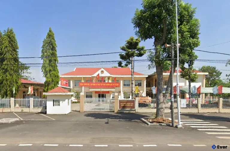 Trụ sở hành chính xã Bình Giã