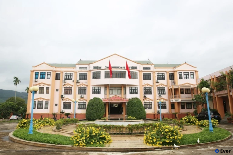 Trụ sở hành chính xã Bình Liêu