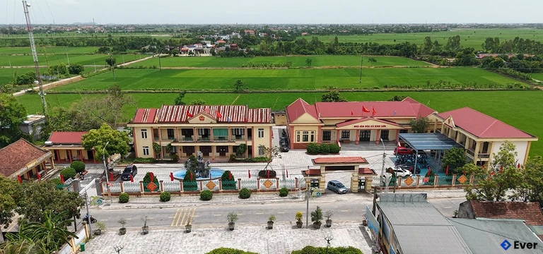 Trụ sở hành chính xã Bình Sơn