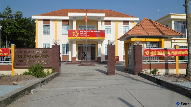 Trụ sở hành chính xã Cần Giuộc, tinh Tây Ninh