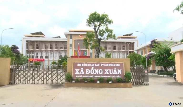 Trụ sở hành chính xã Đồng Xuân