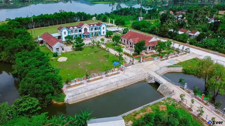 Trụ sở hành chính xã Đức Phú nhìn từ trên cao