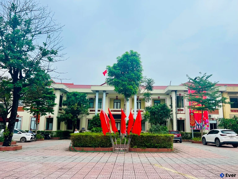 Trụ sở hành chính xã Hưng Đạo