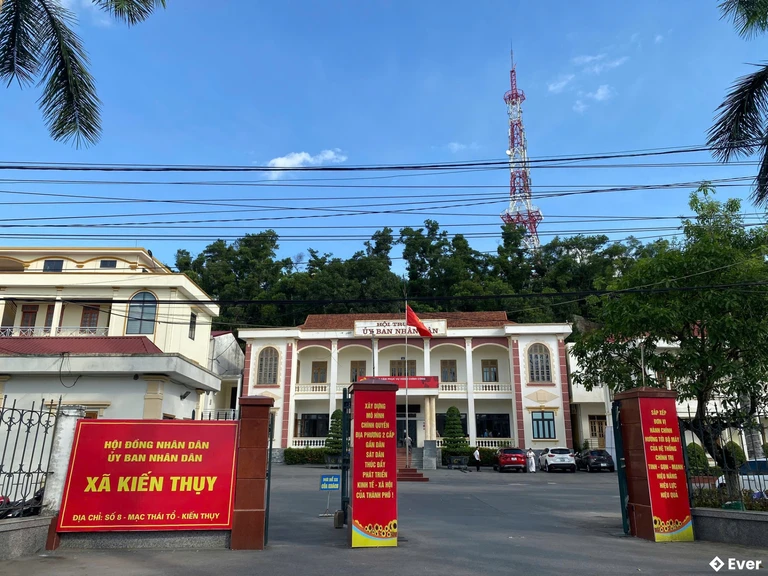 Trụ sở hành chính xã Kiến Thụy