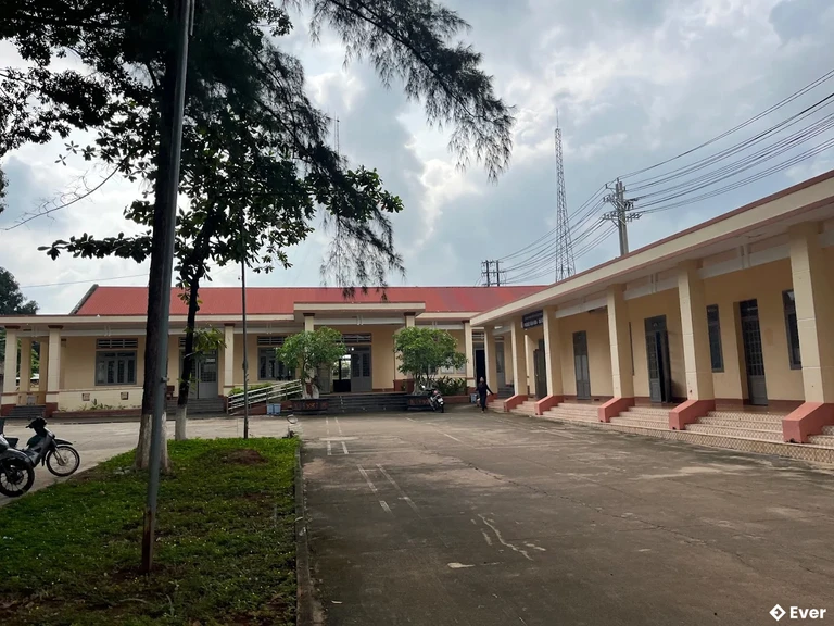 Trụ sở hành chính xã Lộc Hưng sau sáp nhập